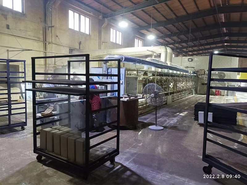 172kW蜂窩陶瓷蓄熱體微波烘干定型隧道爐升級改造